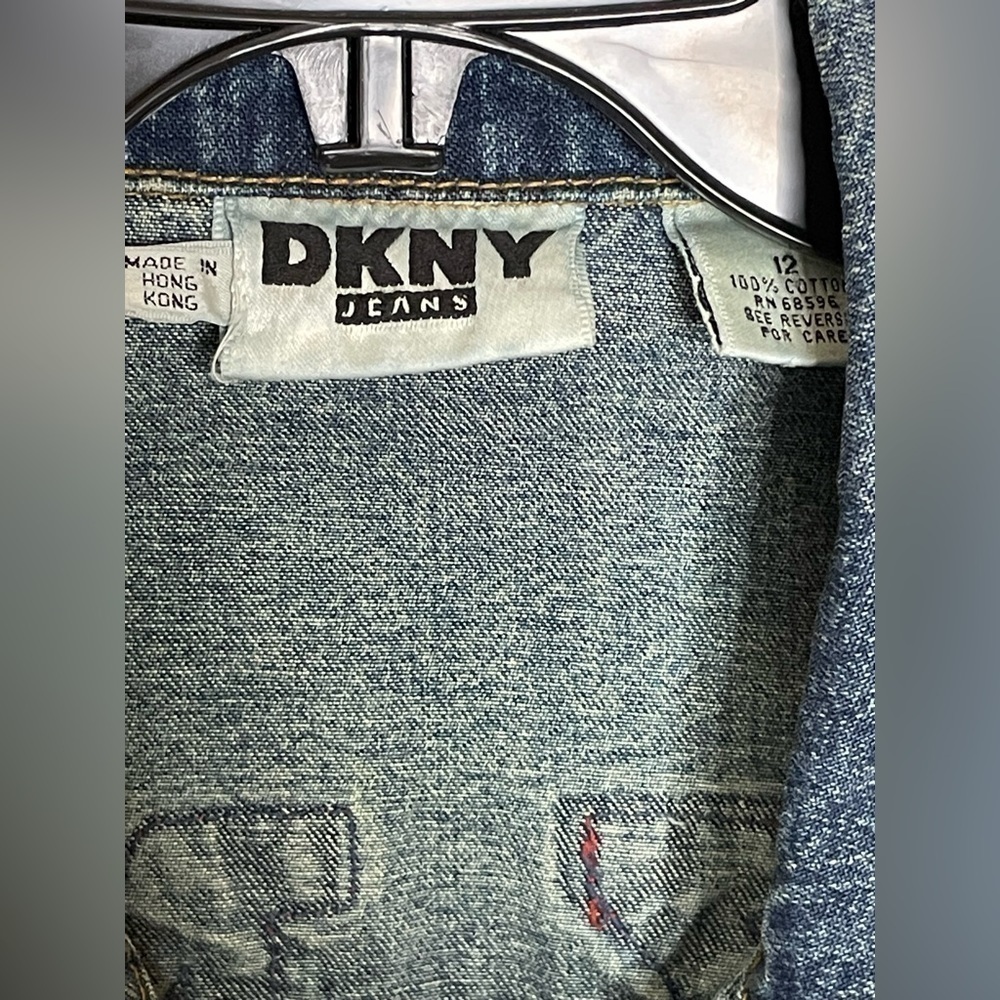 VINTAGE 92’ designer Donna Karan NY unique denim Felt Letterman vest Size 12 - Picture 10 of 12